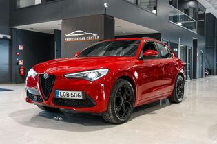 Alfa Romeo Stelvio vaihtoauto