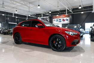 Alfa Romeo Stelvio vaihtoauto