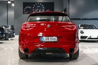 Alfa Romeo Stelvio vaihtoauto