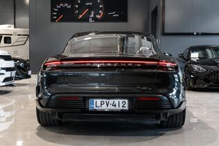 Porsche Taycan vaihtoauto