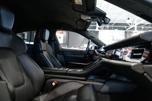 Porsche Taycan vaihtoauto