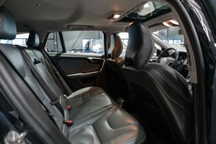 Volvo V60 vaihtoauto