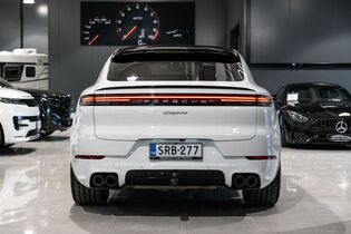 Porsche Cayenne vaihtoauto