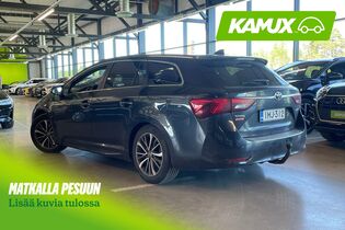 Toyota Avensis vaihtoauto