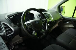 Ford Tourneo Custom vaihtoauto