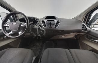 Ford Tourneo Custom vaihtoauto