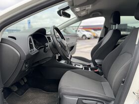 SEAT Leon Sportstourer vaihtoauto