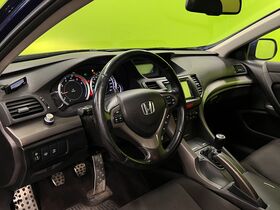 Honda Accord vaihtoauto