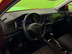 Volkswagen T-Roc vaihtoauto