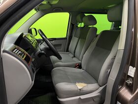 Volkswagen Caravelle vaihtoauto