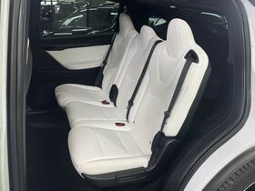 Tesla Model X vaihtoauto