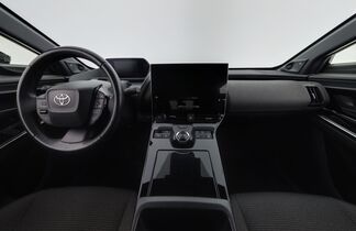 Toyota bZ4X vaihtoauto