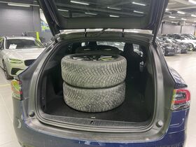 Tesla Model X vaihtoauto