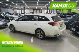 Toyota Auris vaihtoauto