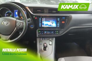 Toyota Auris vaihtoauto