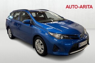 Toyota Auris vaihtoauto