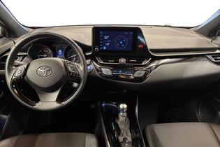 Toyota C-HR vaihtoauto