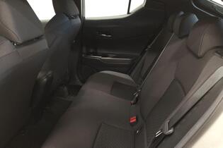 Toyota C-HR vaihtoauto