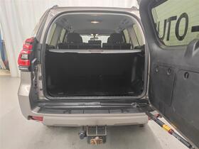 Toyota Land Cruiser vaihtoauto