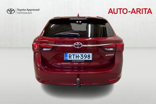 Toyota Avensis vaihtoauto