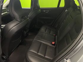 Volvo V60 Cross Country vaihtoauto