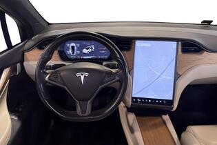 Tesla Model X vaihtoauto