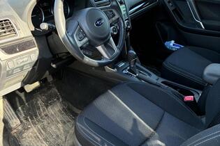 Subaru Forester vaihtoauto