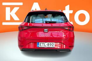 SEAT Leon Sportstourer vaihtoauto