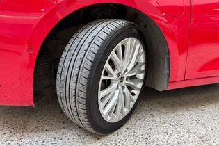 SEAT Leon Sportstourer vaihtoauto