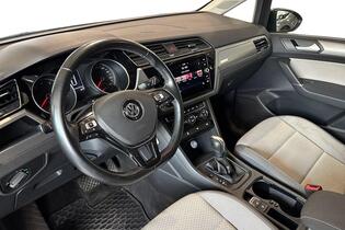 Volkswagen Touran vaihtoauto