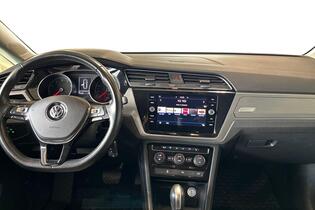 Volkswagen Touran vaihtoauto