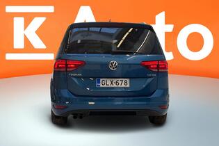 Volkswagen Touran vaihtoauto