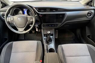 Toyota Auris vaihtoauto