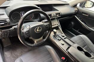 Lexus IS vaihtoauto