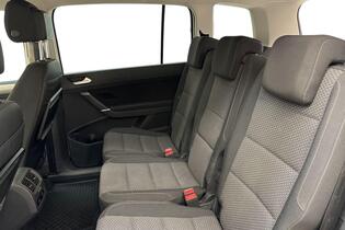 Volkswagen Touran vaihtoauto