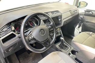 Volkswagen Touran vaihtoauto