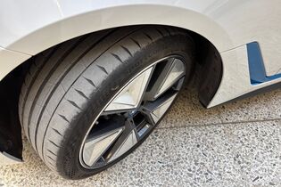 BMW i4 vaihtoauto
