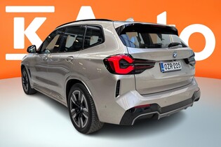 BMW iX3 vaihtoauto