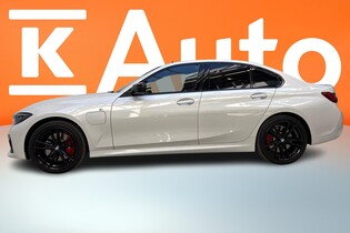 BMW 330 vaihtoauto