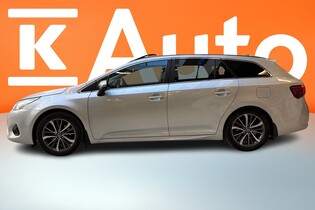 Toyota Avensis vaihtoauto