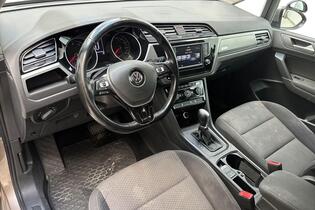 Volkswagen Touran vaihtoauto