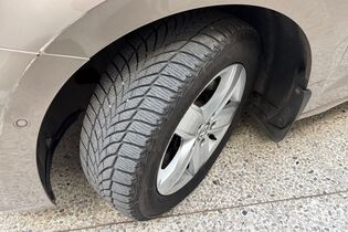 Volkswagen Touran vaihtoauto