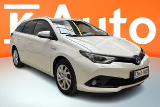 Toyota Auris vaihtoauto