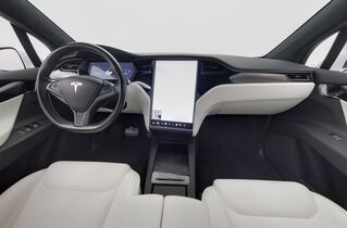 Tesla Model X vaihtoauto