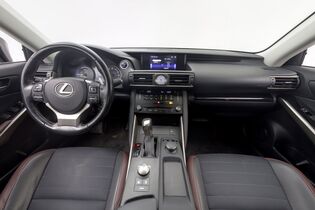 Lexus IS vaihtoauto