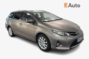Toyota Auris vaihtoauto