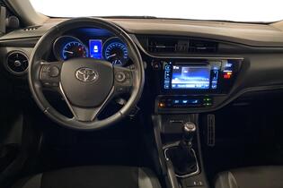 Toyota Auris vaihtoauto