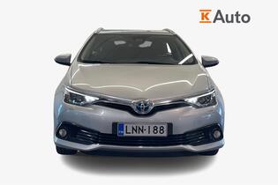 Toyota Auris vaihtoauto