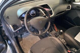 Peugeot 206 + vaihtoauto