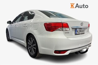 Toyota Avensis vaihtoauto